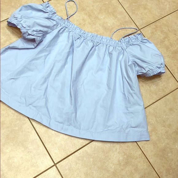 H&M Tops - H&M EUC off shoulder